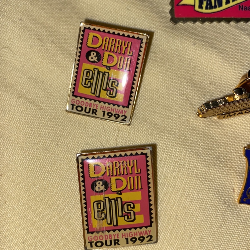 Vintage Collector Pins-NASCAR,Nashville,Olympics,Carnival Cruise,Others- - Picture 6 of 14